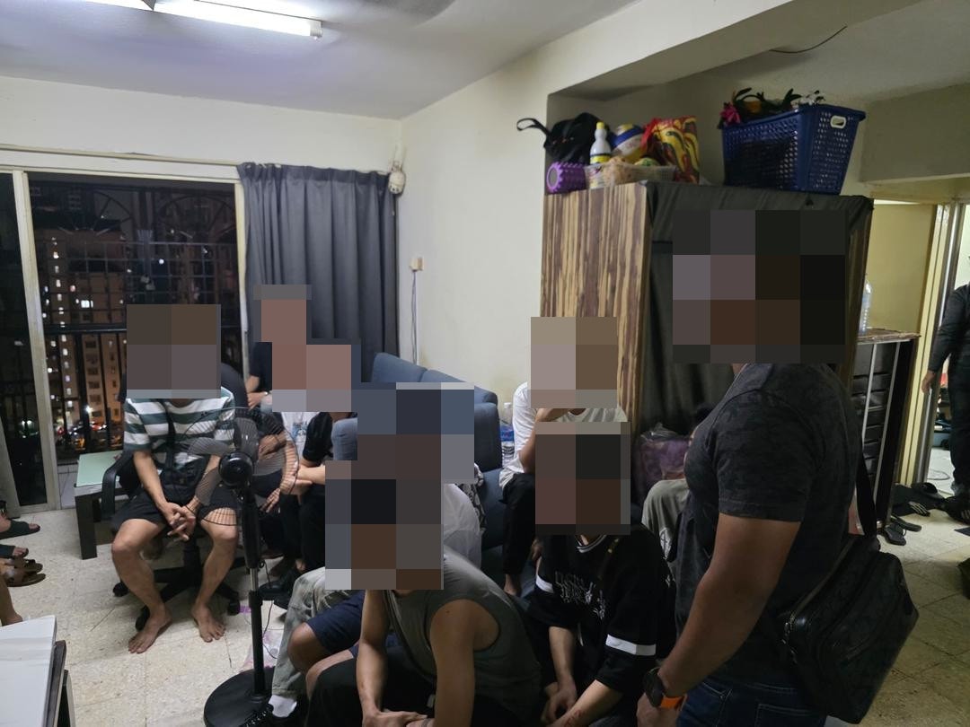 பாலியல் நடவடிக்கை: 18 அந்நிய நாட்டவர்கள் கைது