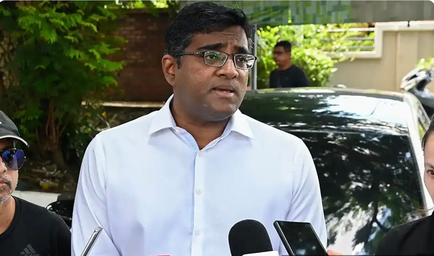 மலாக்கா துப்பாக்கிச் சூட்டுச் சம்பவம்: சம்பந்தப்பட்ட போலீஸ்காரர்கள் பணி இடை நீக்கம் செய்யப்பட வேண்டும்