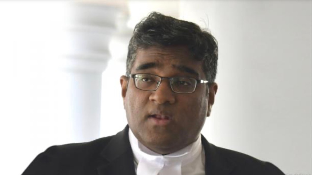 மலாக்காவில் மூன்று இளைஞர்களைச் சுட்டுக் கொன்ற போலீஸ்காரர்கள் மீது கொலை குற்றச்சாட்டு கொண்டு வரப்பட வேண்டும்