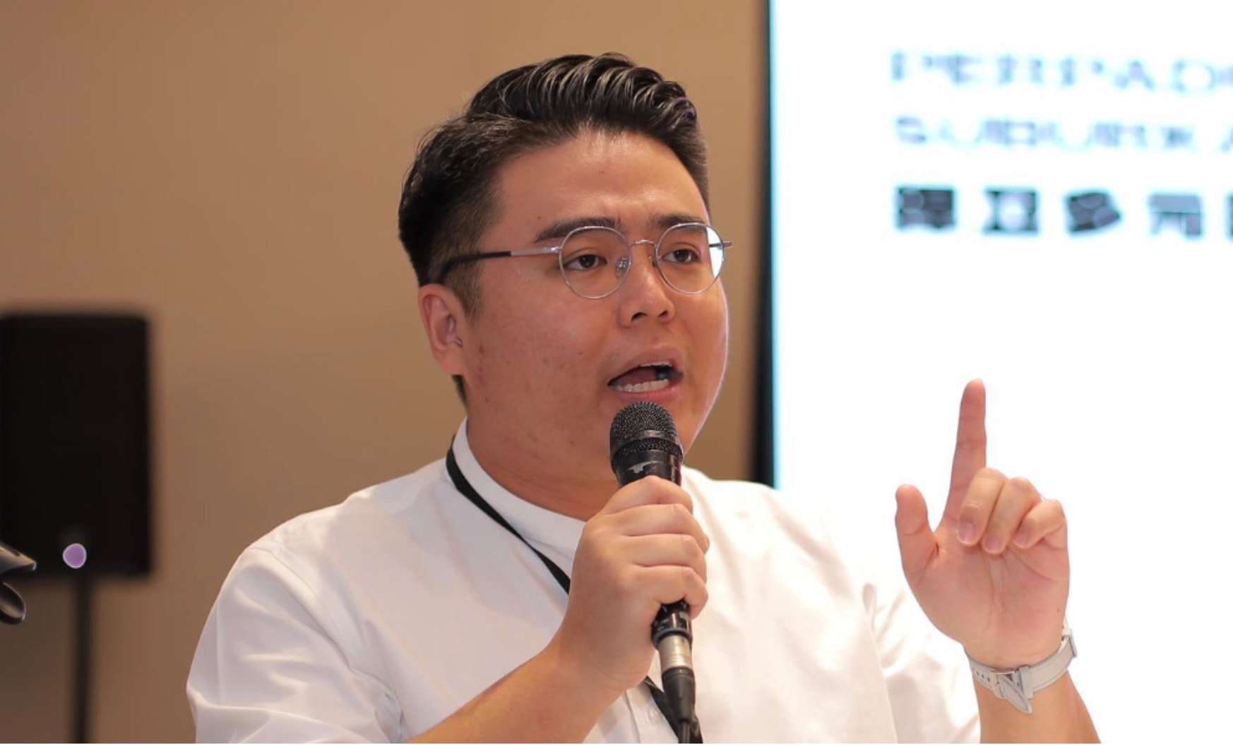 மக்களின் நம்பிக்கையை அரசாங்கம் மீட்டெடுக்க வேண்டும்: விமர்சகர்களை அச்சுறுத்துவதை நிறுத்திக் கொள்ள வேண்டும் - வூ கா லியோங் வலியுறுத்து