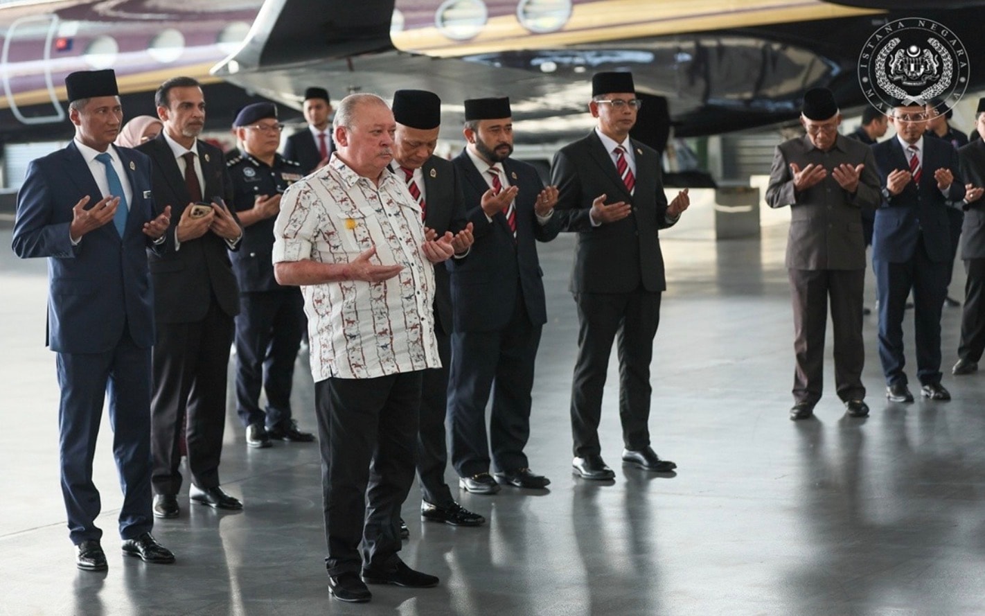 மாமன்னர் பாதுகாப்பாக நாடு திரும்பினார்