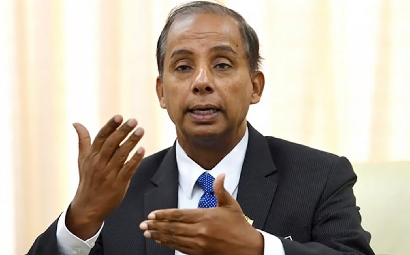 டுரியான் துங்காலில் மூவர் சுட்டுக் கொல்லப்பட்ட சம்பவம்: தொடக்கத்திலேயே கொலை வழக்காக விசாரணை செய்யாதது ஏன்? - துணையமைச்சர் எம். குலசேகரன் கேள்வி