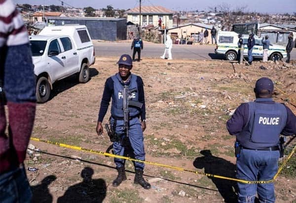 தென் ஆப்பிரிக்காவில் துப்பாக்கிச் சூடு: குழந்தைகள் உட்பட 11 பேர் பலி