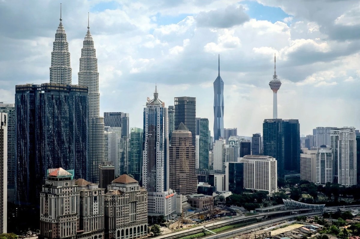 வலுவுடன் மலேசியாவின் பொருளாதார வளர்ச்சி: ஐஎம்எஃப் பாராட்டு