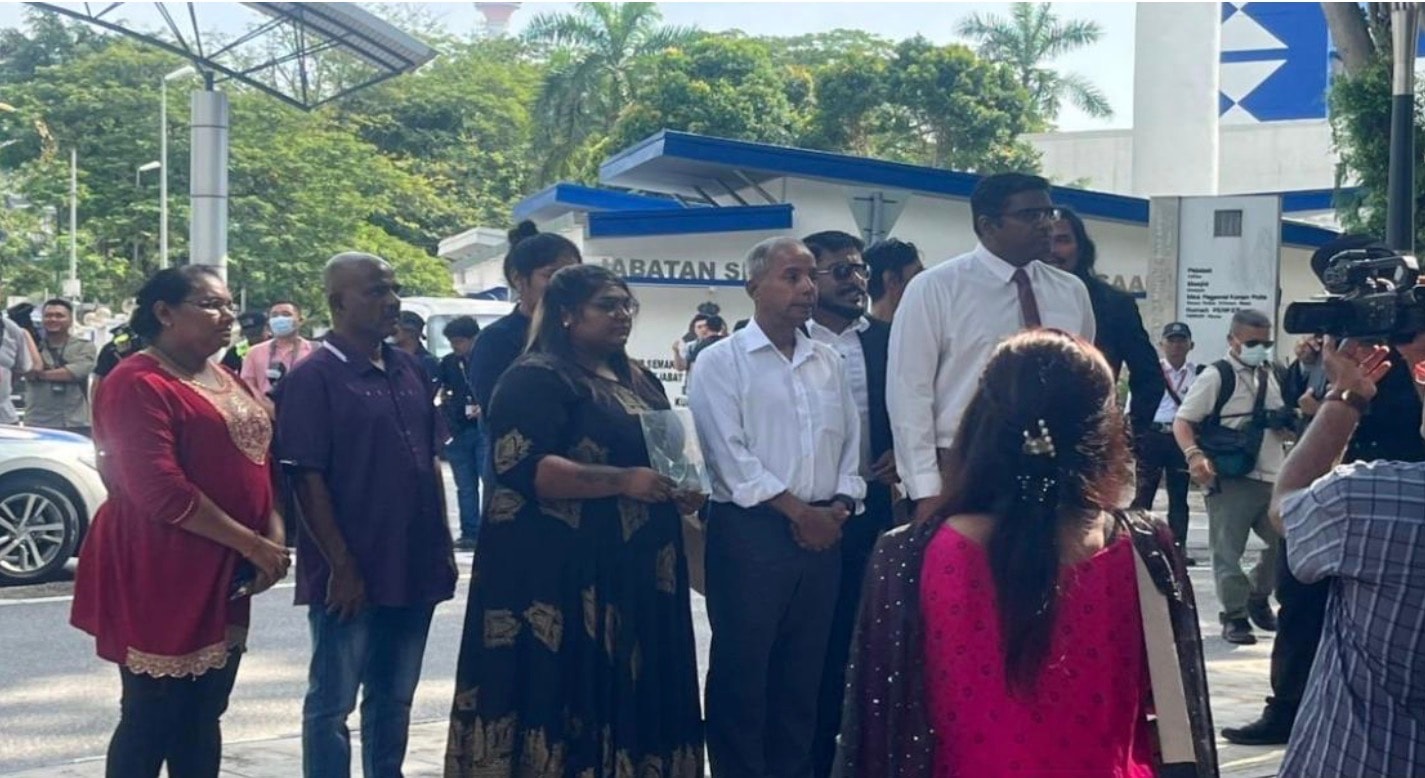 டுரியான் துங்கால் துப்பாக்கிச் சூட்டுச் சம்பவம்: பாதிக்கப்பட்ட 3 இந்தியக் குடும்பங்கள் புக்கிட் அமானில் வாக்குமூலம்