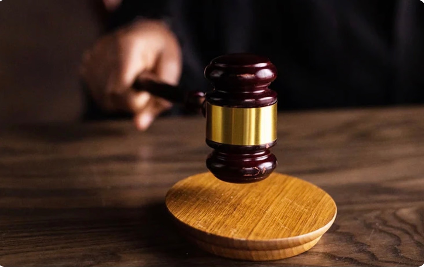 மனைவியை அடித்துக் காயம் விளைவித்த நபருக்கு 2 ஆண்டுச் சிறை