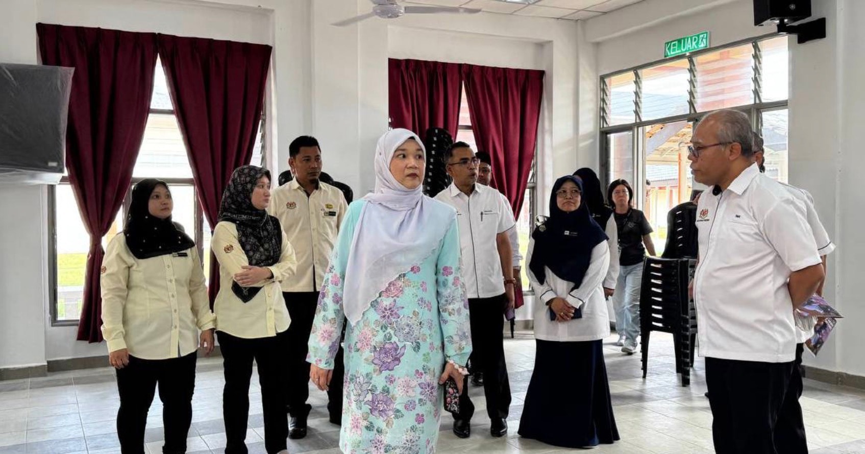 பள்ளி வகுப்பறை நெருக்கடிக்கு 'ஐபிஎஸ்' தொழில்நுட்பம் - கல்வி அமைச்சு திட்டம்!