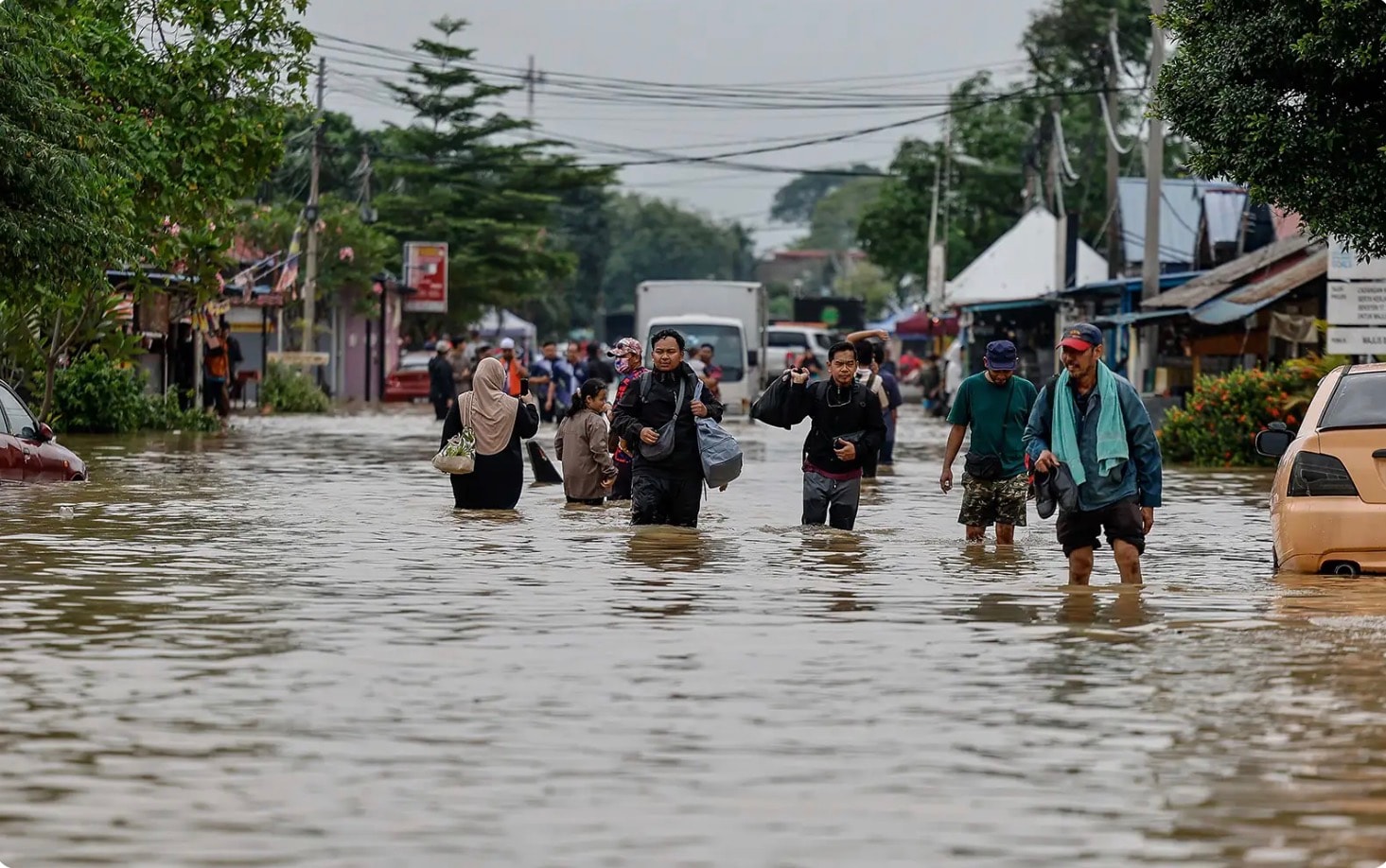 வெள்ள நிவாரண உதவித் தொகையை அதிகரிக்க சிலாங்கூர் அரசு திட்டம்