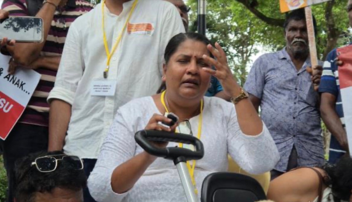 ஐஜிபியுடன் சந்திப்பு நடத்தினார் இந்திரா காந்தி