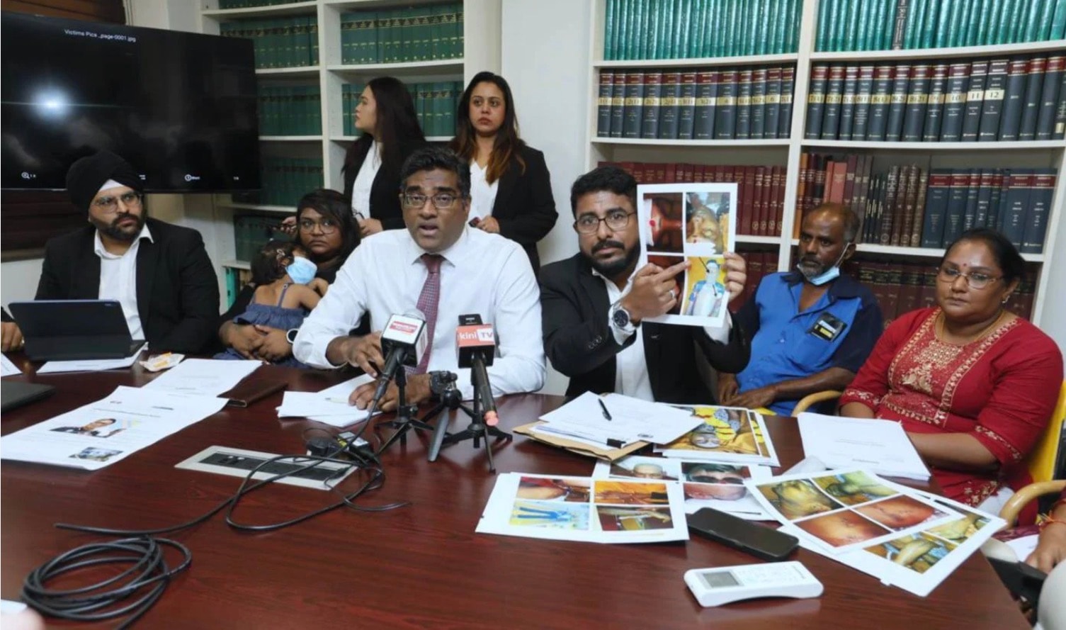 டுரியான் துங்கால் சம்பவம் கொலையாக வகைப்படுத்தப்பட்டதை பாதிக்கப்பட்ட குடும்பங்கள் வரவேற்றனர்