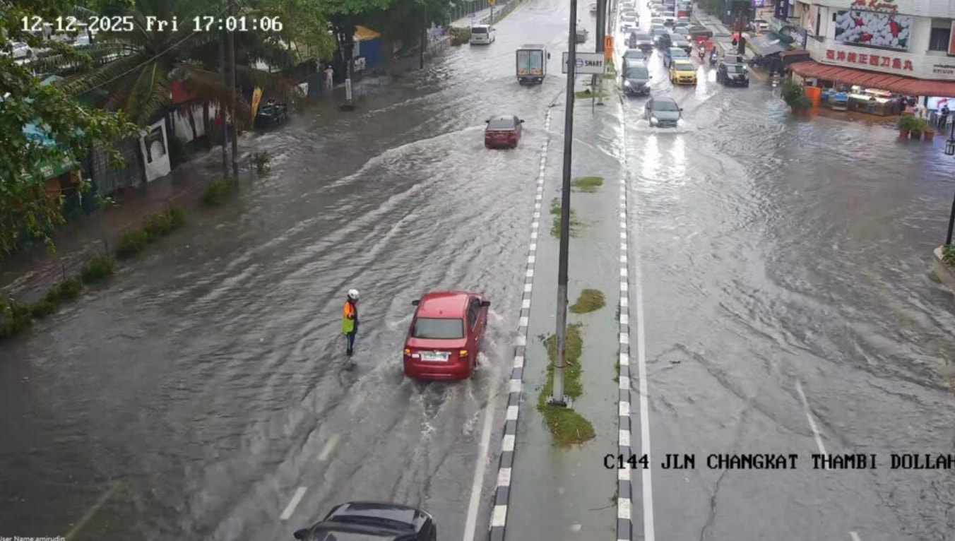 கோலாலம்பூரில் பல இடங்களில் திடீர் வெள்ளம்