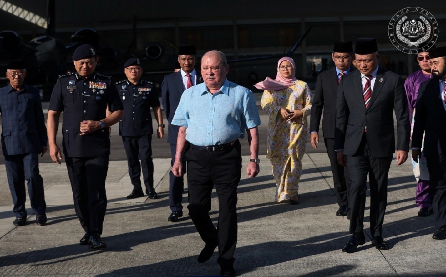 மாமன்னர் ஐக்கிய அரபு சிற்றரசுக்கு அதிகாரத்துவப் பயணம்