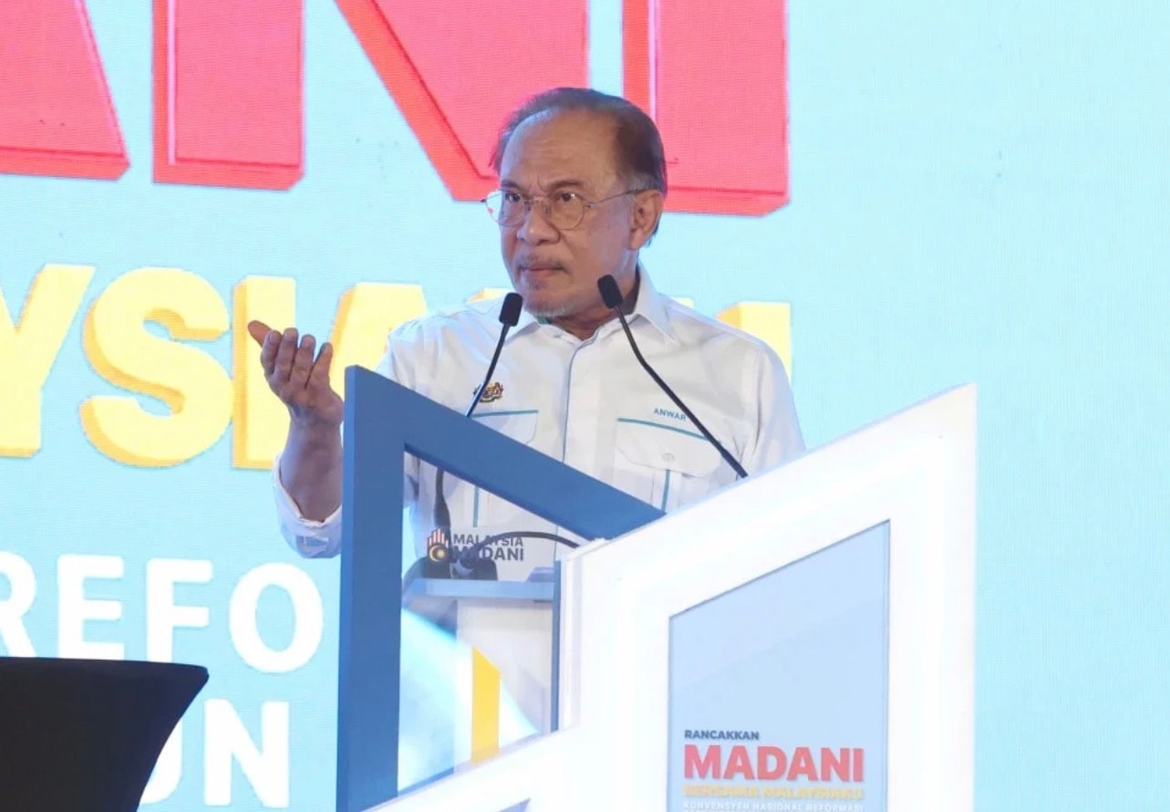 அரசு ஊழியர்களுக்குப் பிரதமரின் அதிரடி உத்தரவு: திட்டங்கள் மக்களைச் சென்றடைய வேண்டும்!