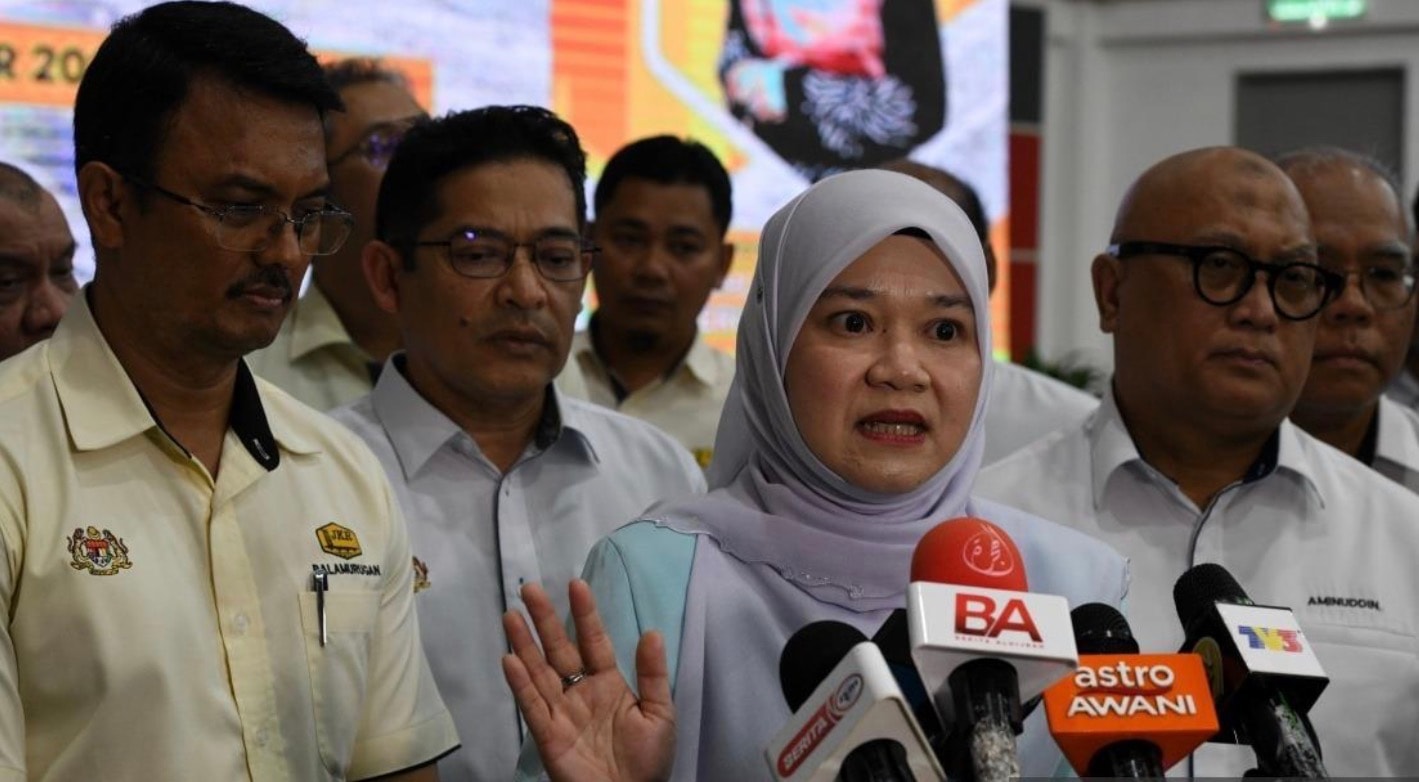 ஆசிரியர்களுக்கு மாபெரும் நிம்மதிப் பெருமூச்சு: பணிச் சுமையைக் குறைக்கும் கல்வி அமைச்சின் அதிரடி அறிவிப்பு!