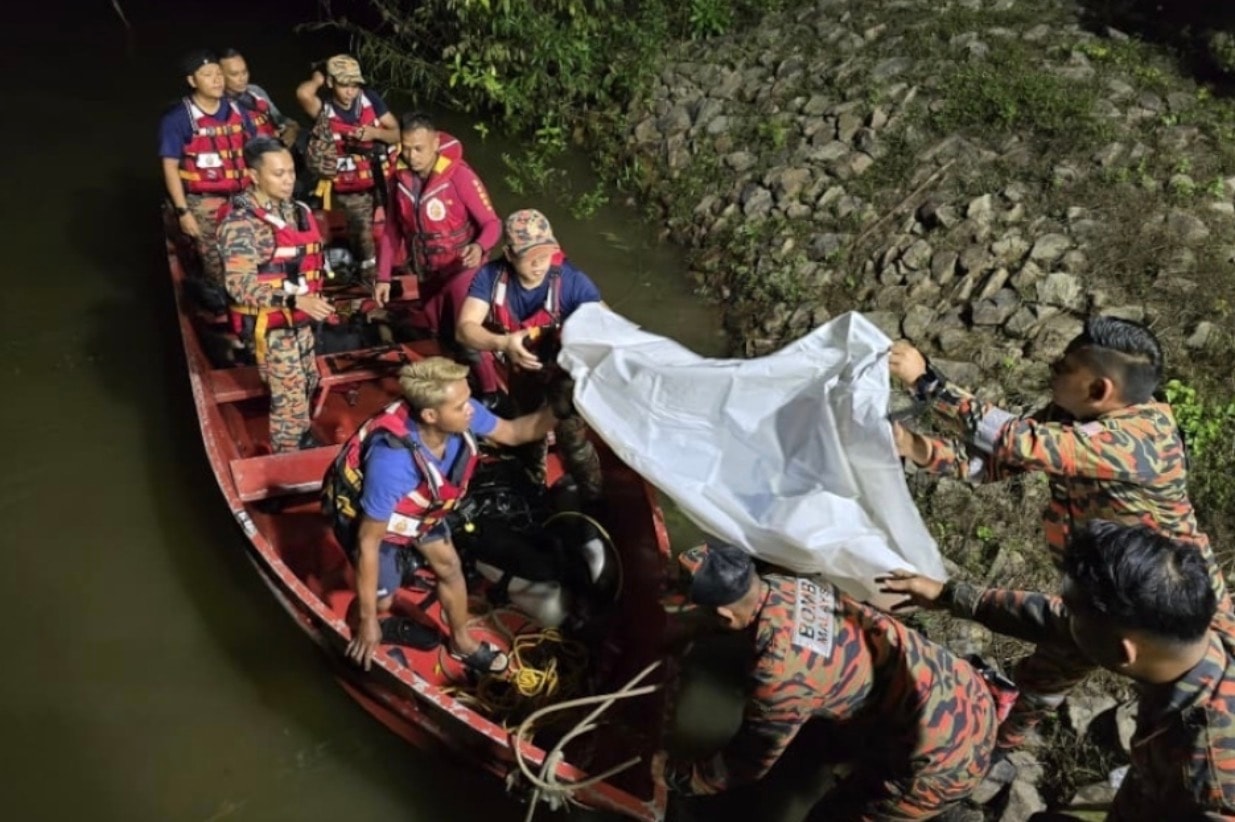 மெர்சிங் ஆற்றில் மாயமான மீனவர் சடலமாக மீட்பு