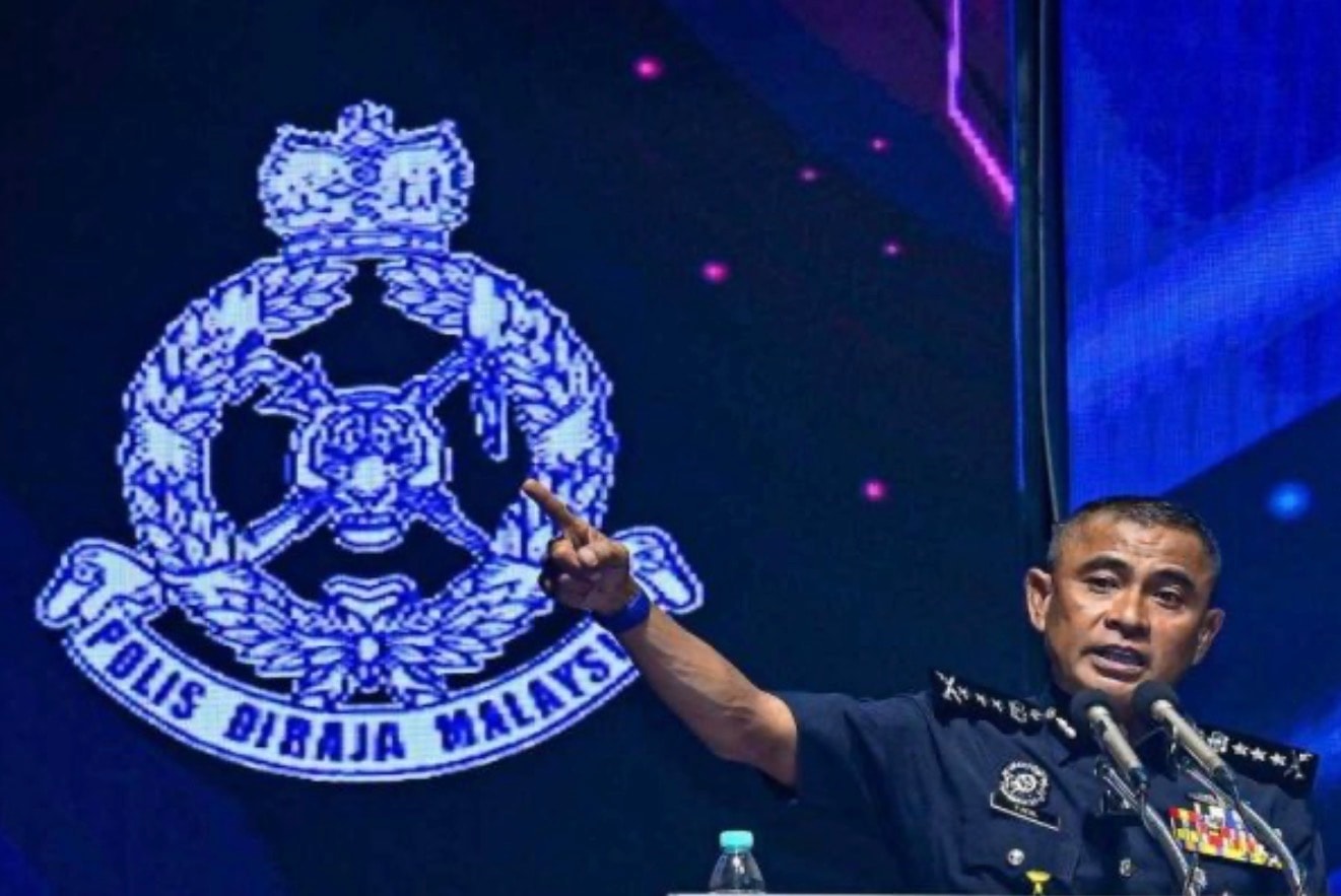 ஓரினப்புணர்ச்சி நடவடிக்கை: போலீசார் விதிமுறையை மீறவில்லை