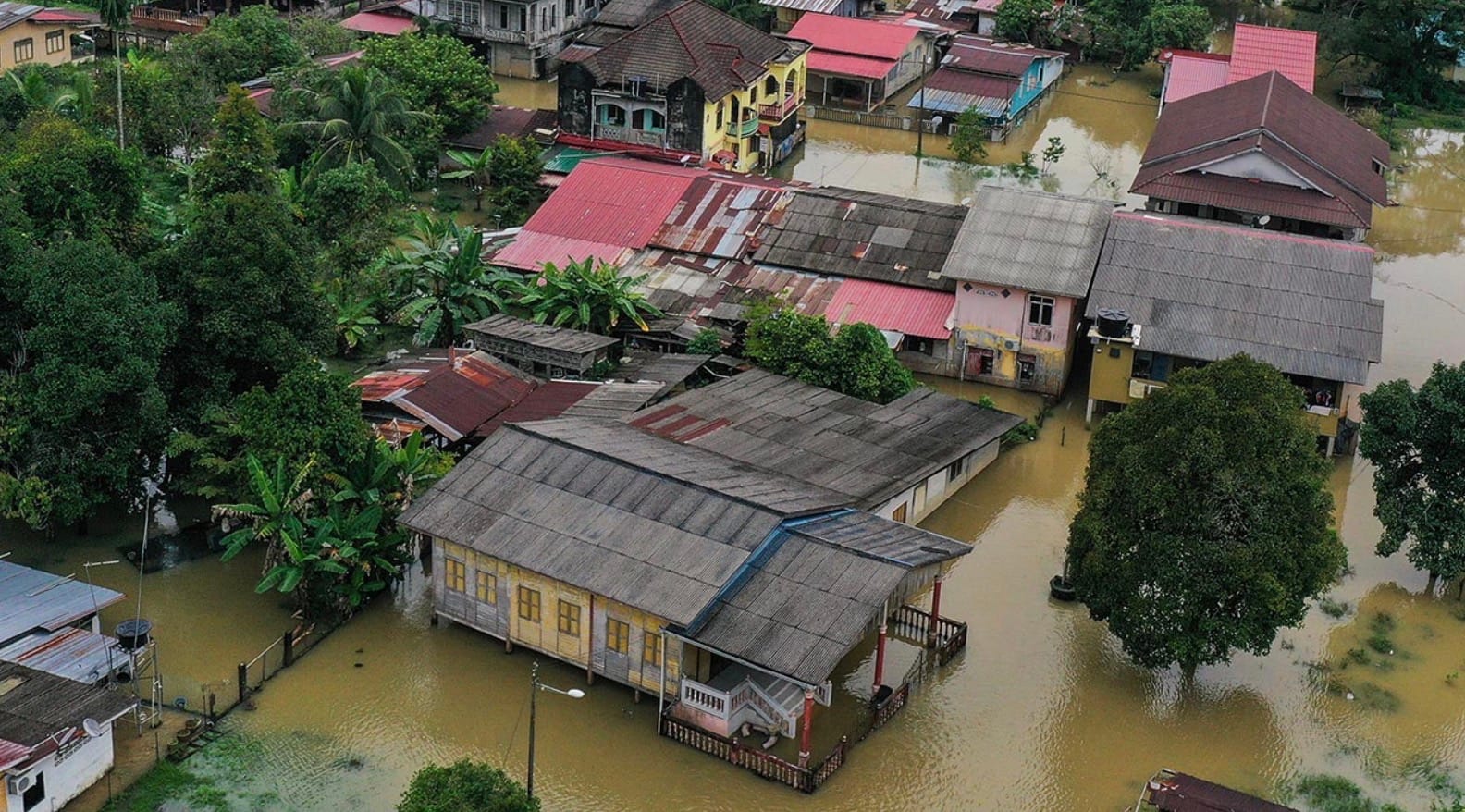 பகாங்கில் தணியும் வெள்ளம்: குறையும் பாதிப்பு - ஆனால் அபாயக் கட்டத்தில் இன்னும் 4 ஆறுகள்!