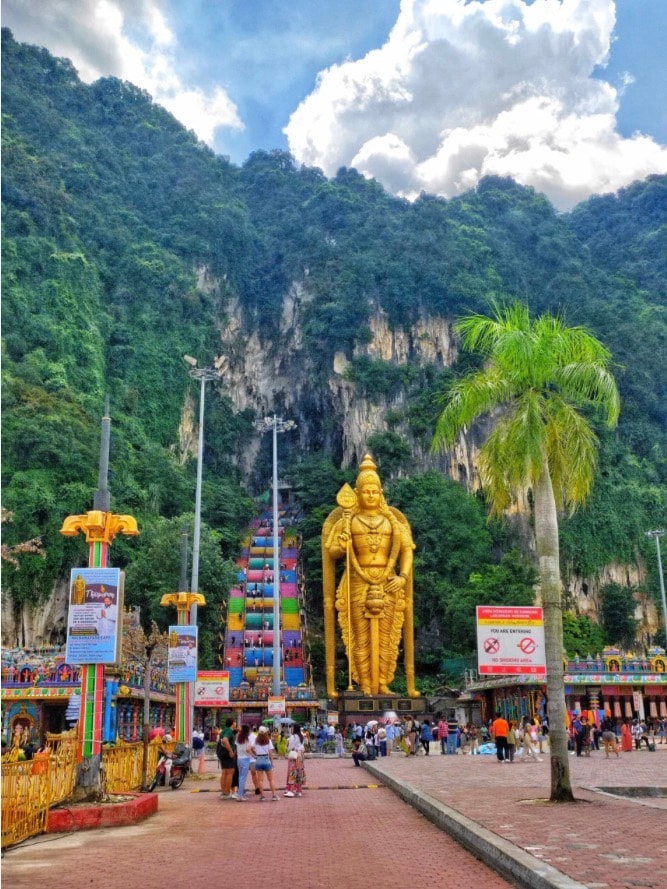 தேவஸ்தானத்திற்கு பழைய சட்டமே முக்கியம் என்றால், கோலாலம்பூரில் எத்தனை மாட்டு வண்டிகள் ஓடுகின்றன?