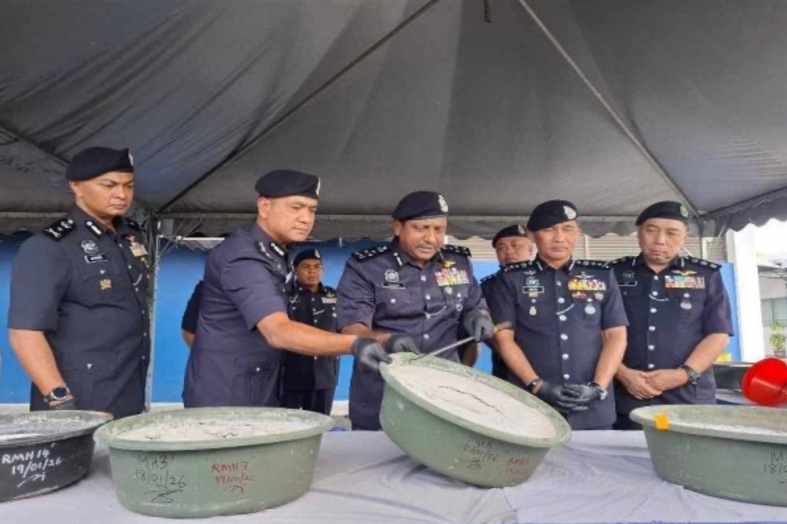 மலேசியாவை மையமாக வைத்து இயங்கிய மெகா போதைப் பொருள் கும்பல்: ஈப்போவில் போலீசாரின் அதிரடி வேட்டை