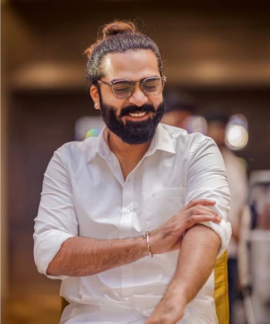 அஜித், விஜய் படங்களைத் தொடர்ந்து மீண்டும் வெளியாகும் சிம்புவின் சூப்பர் படம்