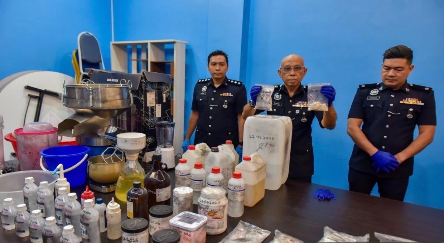 செந்துல் அடுக்குமாடிக் குடியிருப்பில் போதைப் பொருள் ஆய்வகம் - சீனாவைச் சேர்ந்த தம்பதி கைது