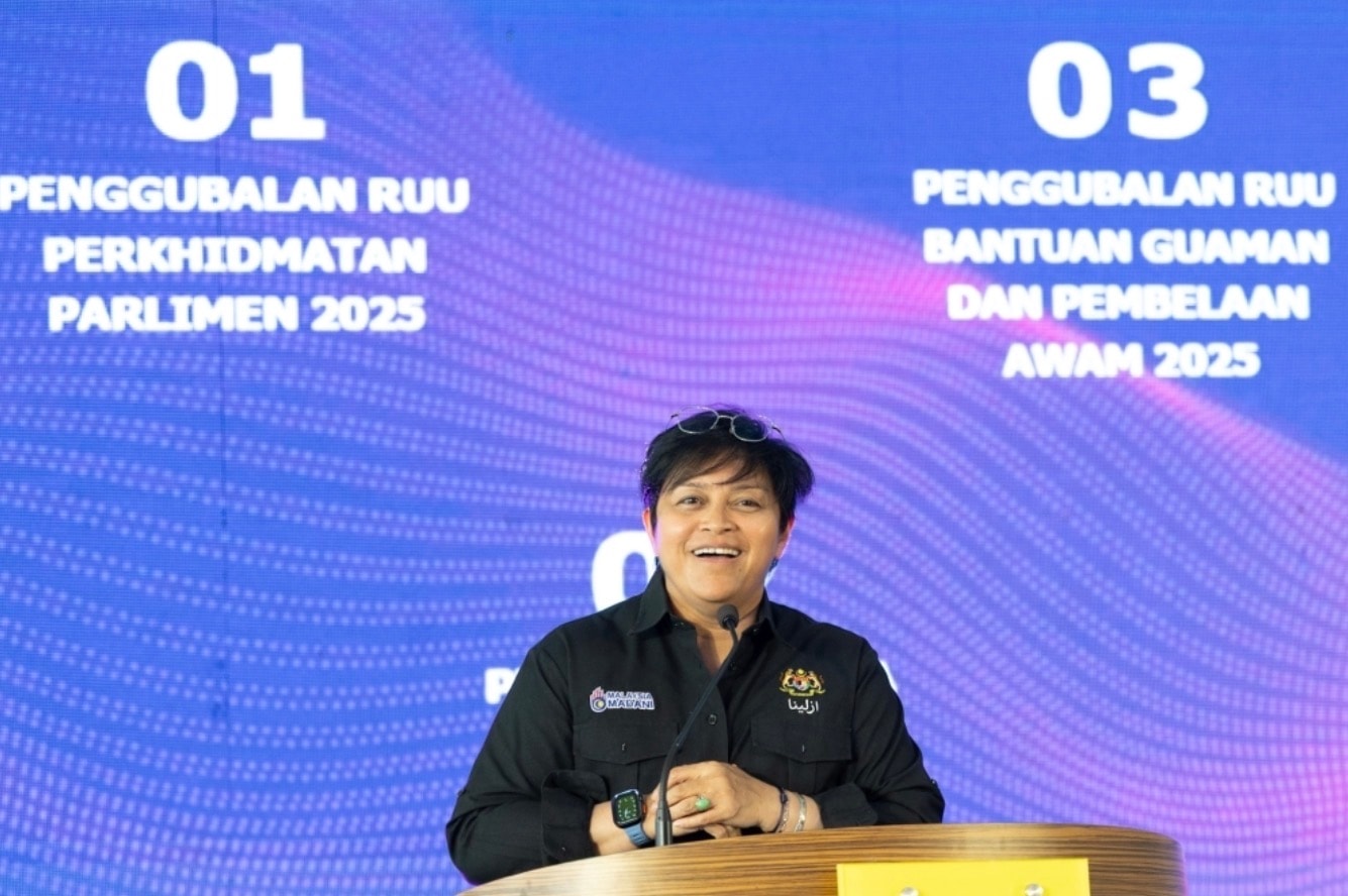 மலேசிய வரலாற்றில் மிகப் பெரிய அளவில் சட்டச் சீர்திருத்தம்