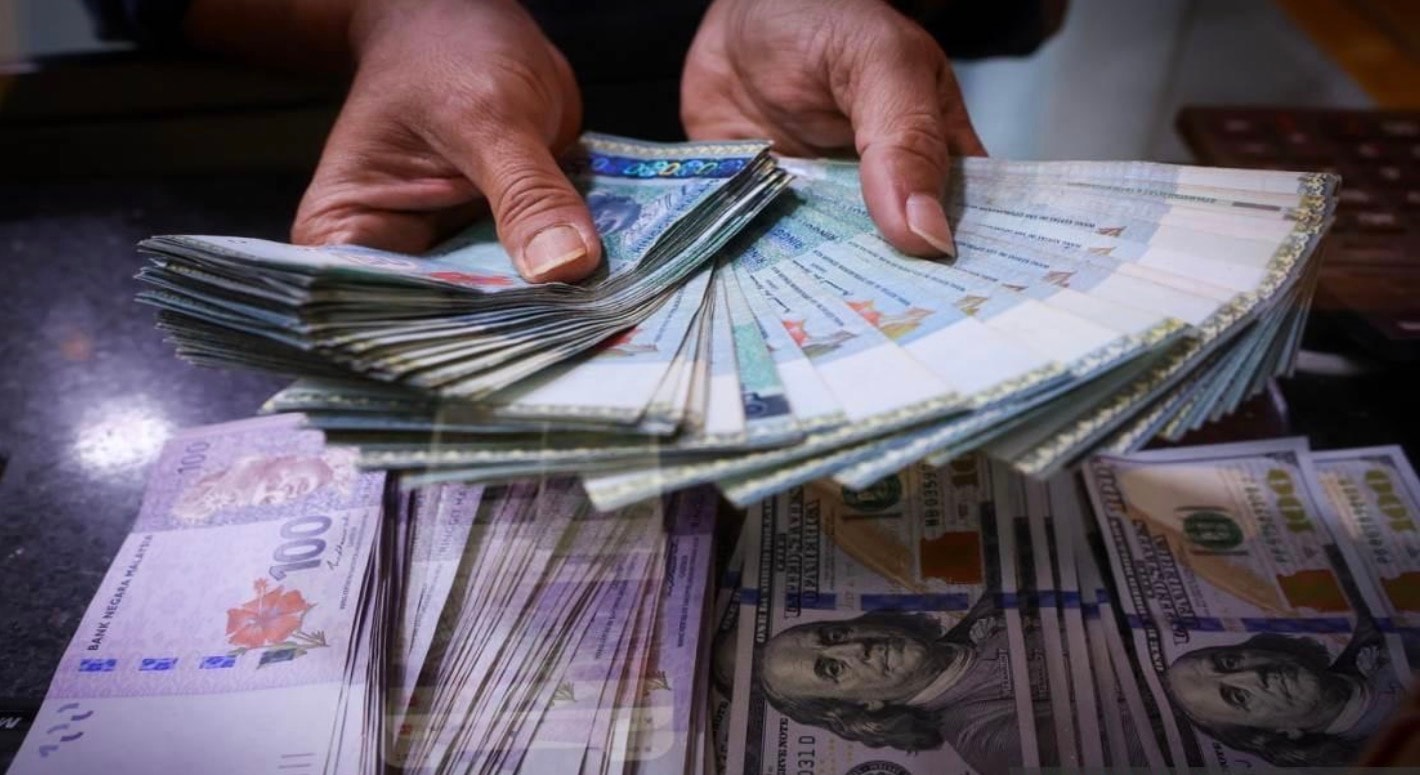 அமெரிக்கா - ஐரோப்பிய ஒன்றிய வரிக் கவலைகளுக்கு மத்தியில் ரிங்கிட் உயர்வுடன் நிறைவு