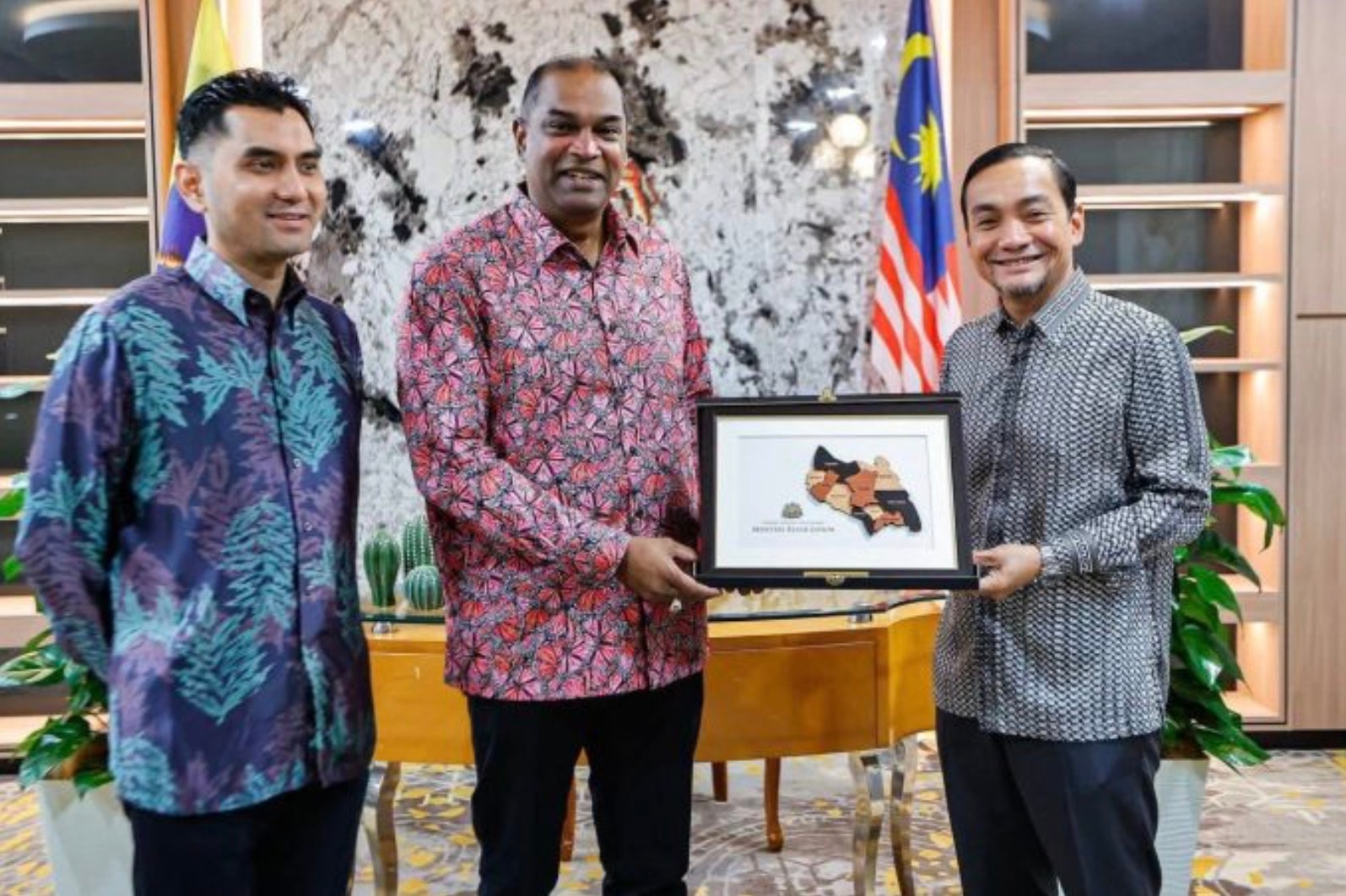 ஜோகூர் இளைஞர்களுக்குப் பெரும் வாய்ப்பு: திறன் மேம்பாட்டிற்காக 116.22 மில்லியன் ரிங்கிட் நிதி ஒதுக்கீடு