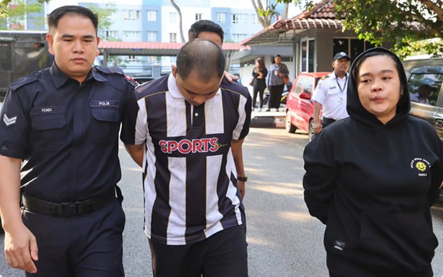 சிறுவனைத் துன்புறுத்திய தாய் மற்றும் காதலர் மீது நீதிமன்றத்தில் குற்றச்சாட்டு