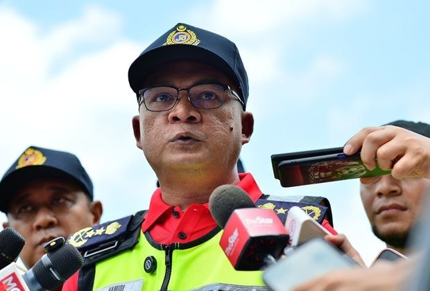 உள்ளூர் வாகனங்களை சட்டவிரோதமாக வெளிநாட்டினர் பயன்படுத்த அனுமதிக்கும் உரிமையாளர் மீது நடவடிக்கை - ஜேபிஜே அறிவிப்பு