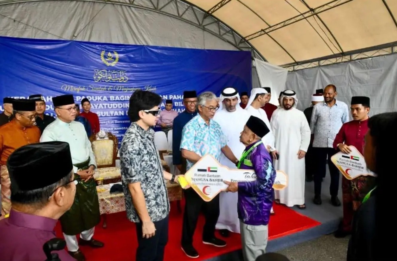 வெள்ளத்தால் வீடுகளை இழந்தவர்களுக்கு இலவச வீடுகள்: கூட்டரசு மற்றும் மாநில அரசின் முயற்சியைப் பாராட்டிய பகாங் சுல்தான்