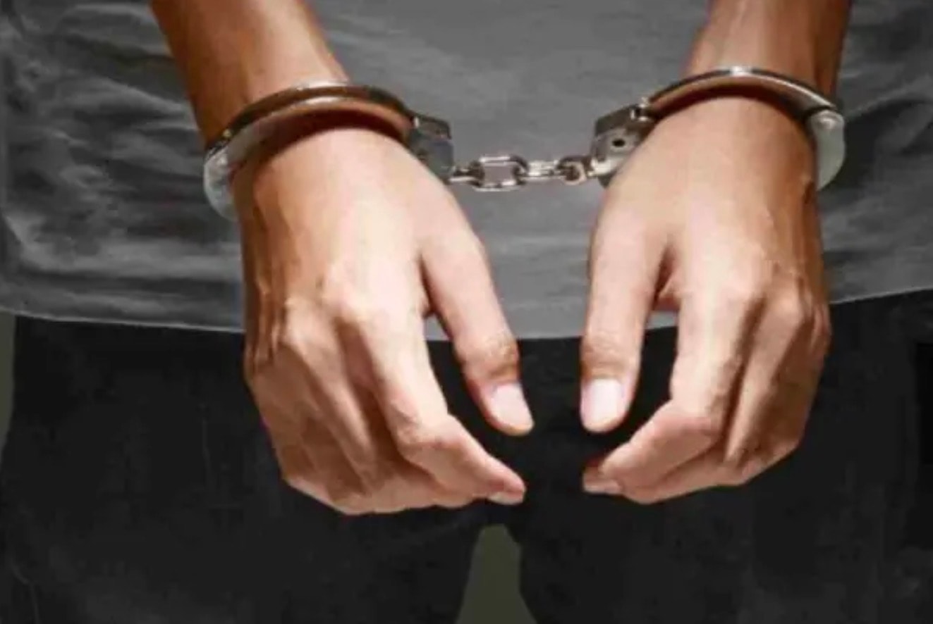 லுக்குட்டில் கைகலப்பு: 10 நபர்கள் கைது