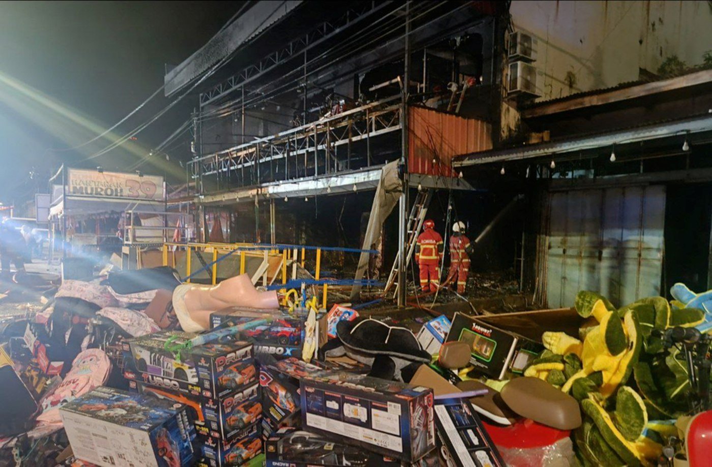 விளையாட்டுப் பொருட்கள் விற்பனைக் கடையில் ஏற்பட்ட தீ விபத்தில் 1 மில்லியன் ரிங்கிட் இழப்பு