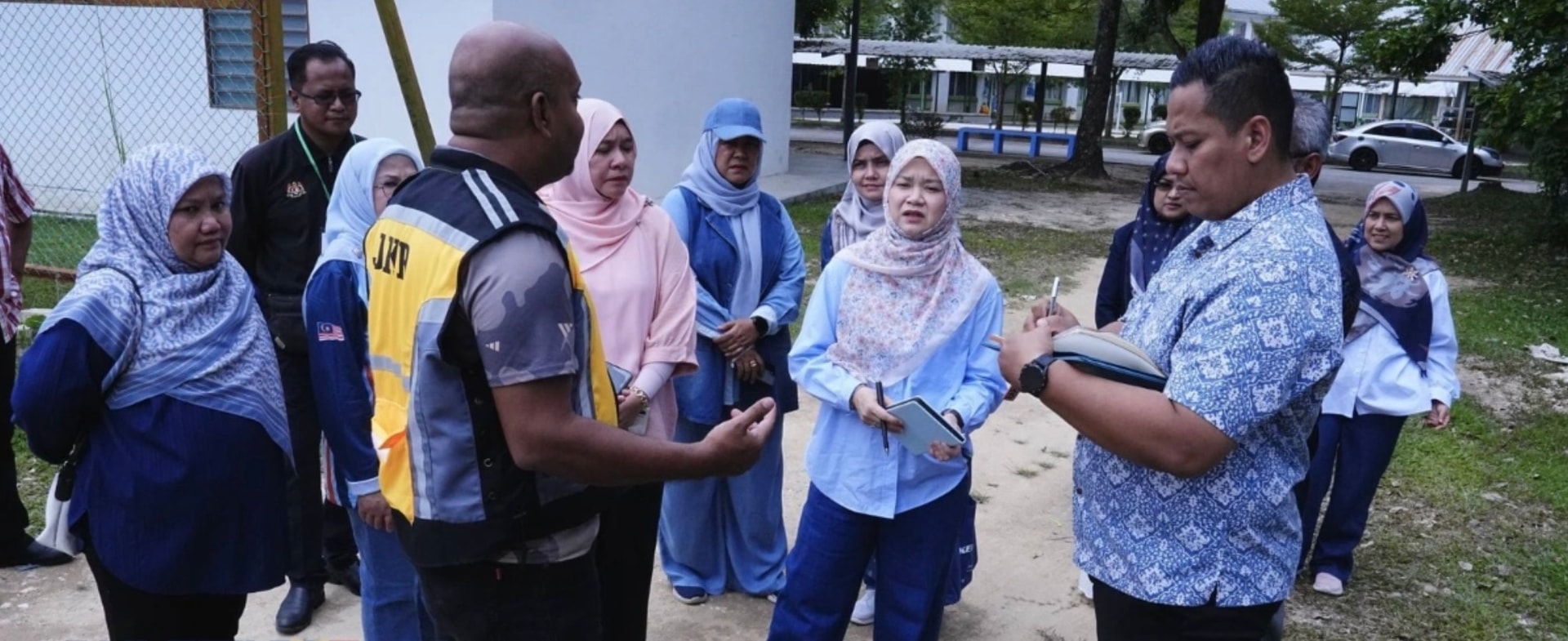 பள்ளி மாணவர்களின் இட நெருக்கடிக்கு IBS மூலம் தீர்வு: கல்வி அமைச்சர் ஃபாட்லீனா சீடேக்  உத்தரவு!