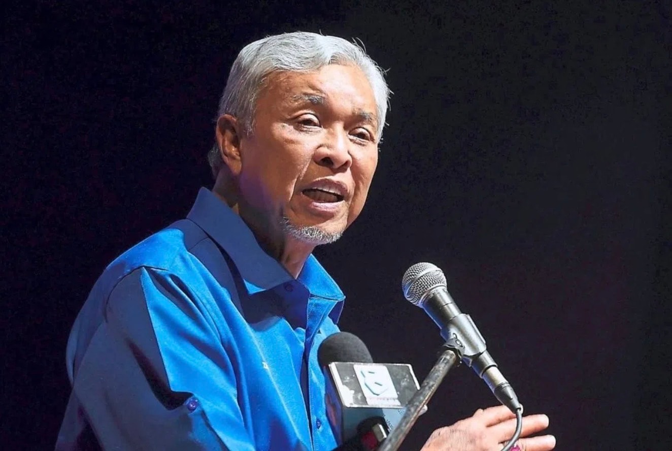 அடுத்த பொதுத் தேர்தல் வரையில் ஒற்றுமை அரசாங்கத்தில் அம்னோ: அஹ்மாட் ஜாஹிட் திட்டவட்டம்