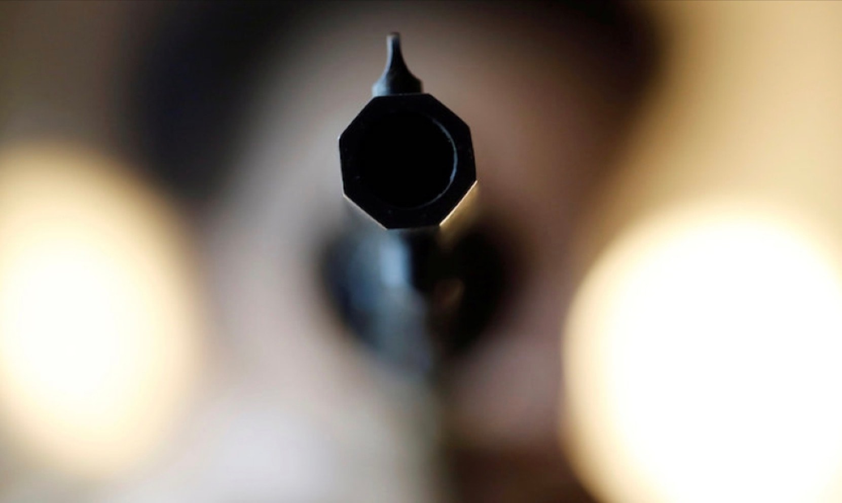 கோலாலம்பூரில் போலி துப்பாக்கி வைத்திருந்த வங்கதேச ஆடவர் கைது