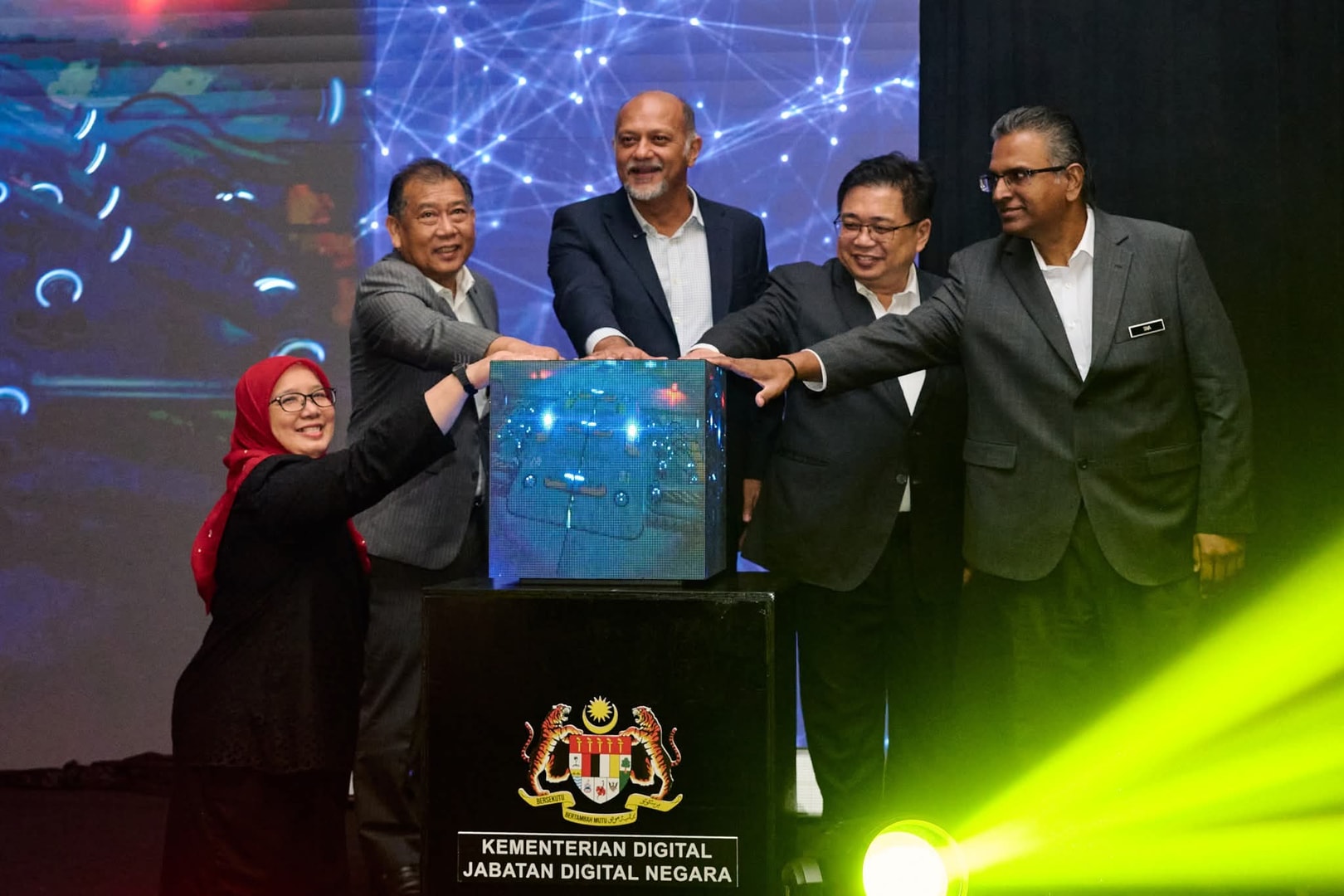 பொது சேவைத் துறையில் டிஜிட்டல் மாற்றத்தை விரைவுபடுத்த புதிய தரவுக் கொள்கை அறிமுகம்