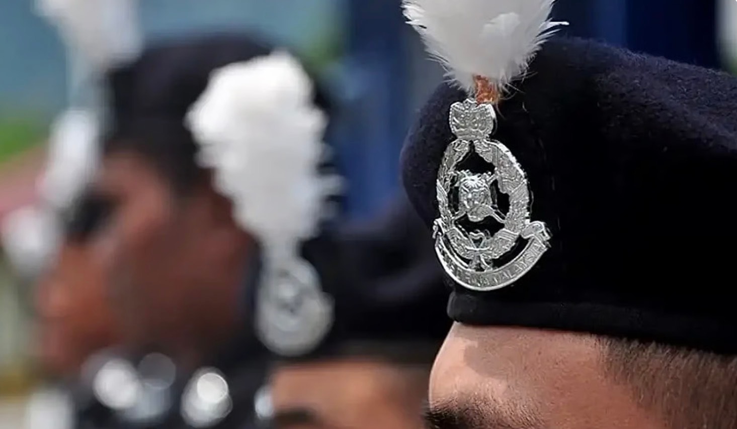 2020 முதல் 1,800-க்கும் மேற்பட்ட போலீசார் போதைப் பொருள் குற்றங்களுக்காகக் கைது