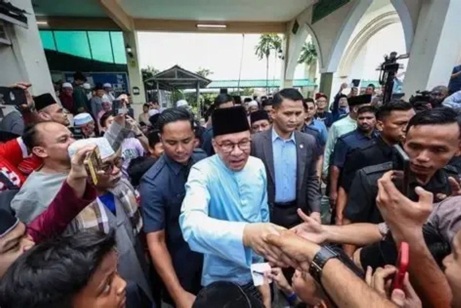 அஸாம் பாக்கி சர்ச்சை: அரச விசாரணை குறித்து அமைச்சரவை ஆலோசனை - பிரதமர் அன்வார் தகவல்