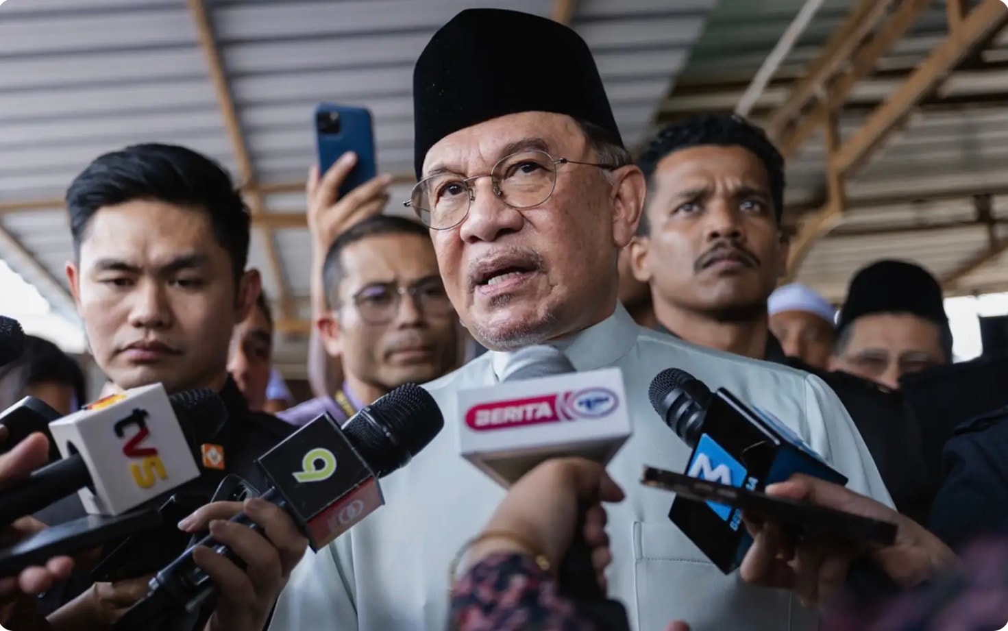 ரஃபிஸி மீதான ஊழல் புகார்கள் வெளிப்படையாக விசாரிக்கப்பட வேண்டும் - அன்வார் இப்ராஹிம்