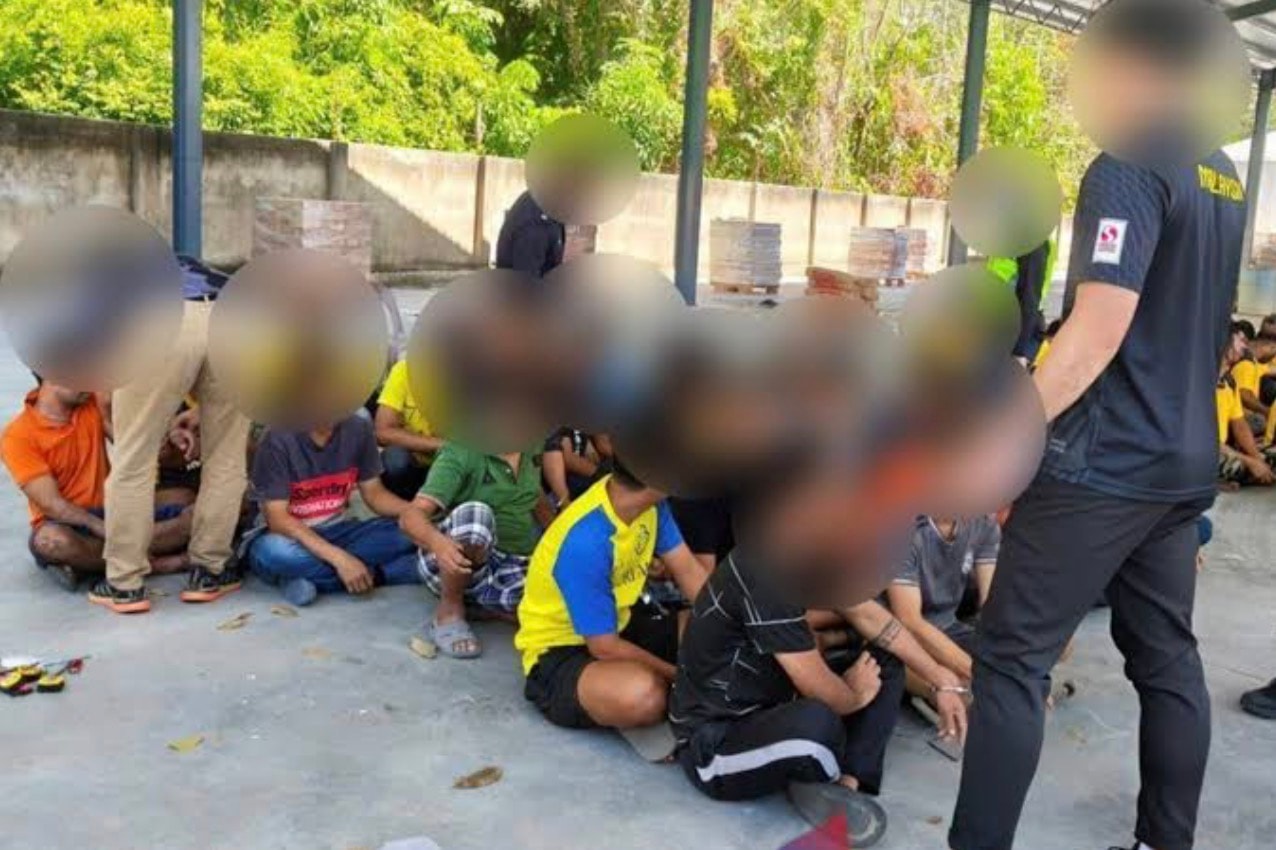 ஜோகூர் குடிநுழைவுத் துறை மற்றும் போலீஸ் துறை அதிரடிச் சோதனை: 26 வெளிநாட்டினர் கைது