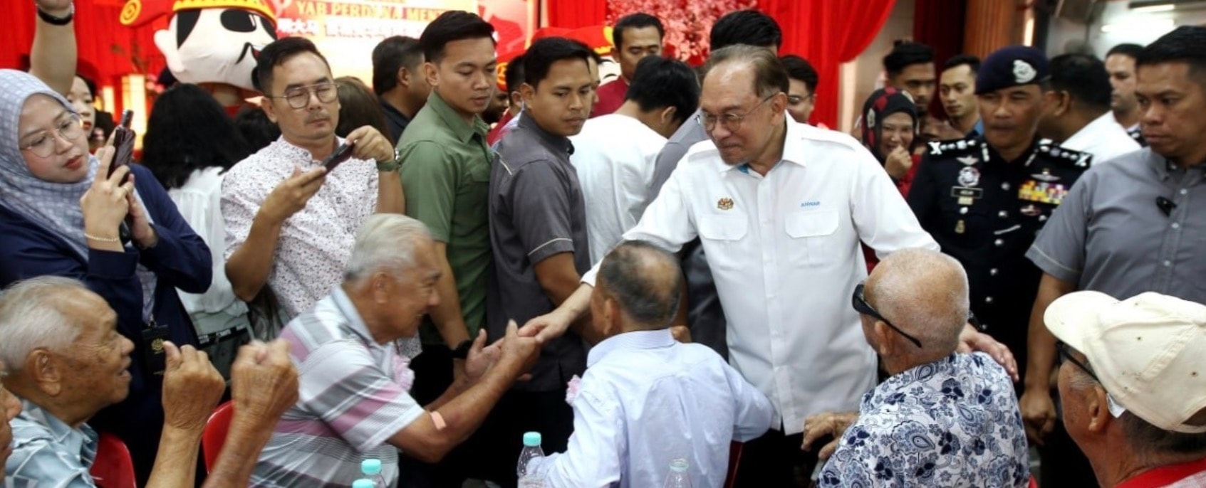 நாட்டின் முன்னேற்றத்திற்கு இன ஒற்றுமையே அடிப்படை - பிரதமர் அன்வார் இப்ராஹிம் வலியுறுத்து