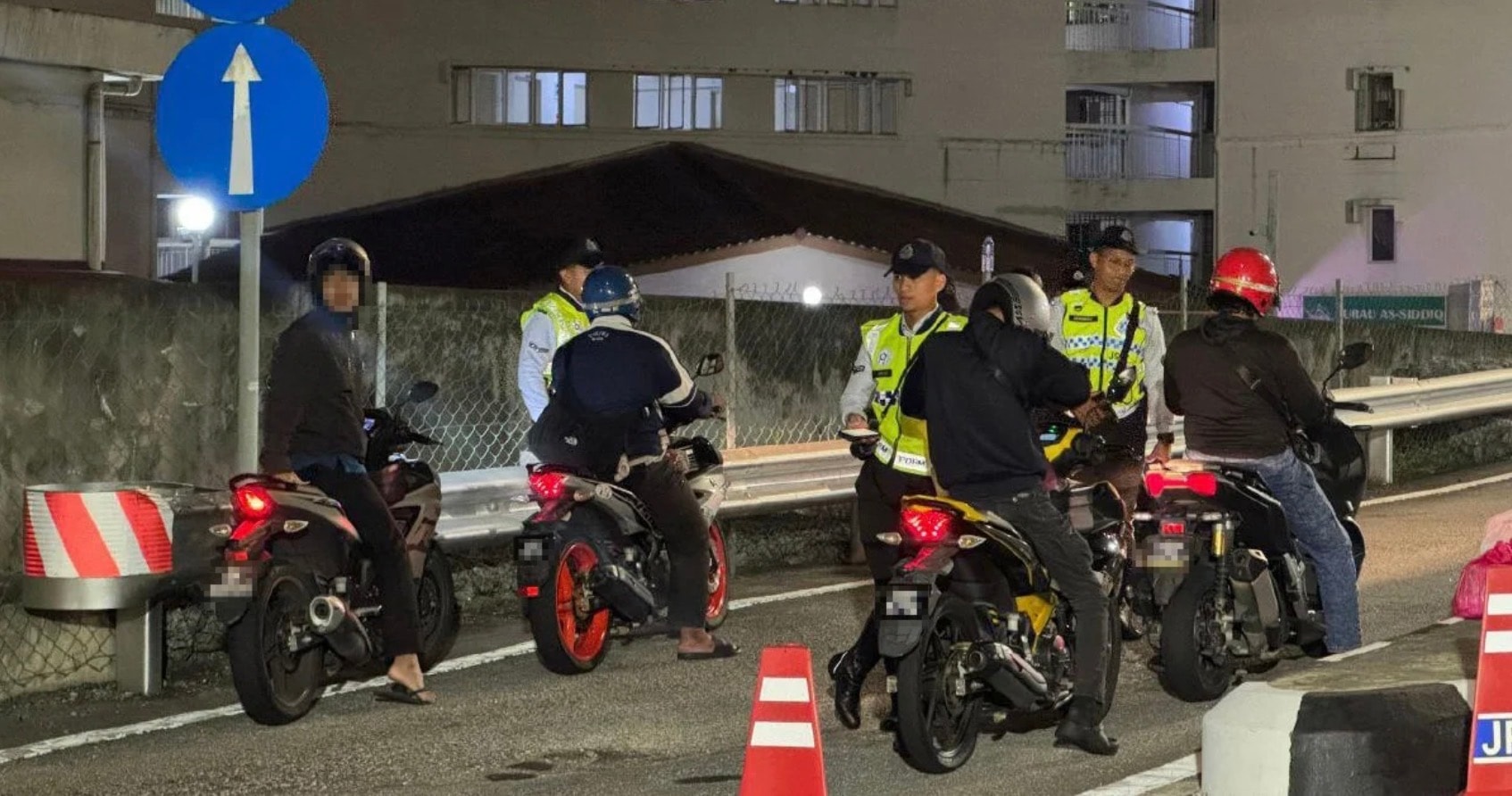 சிறப்பு மோட்டார் சைக்கிள் சோதனை: 456 அபராதங்கள், 22 வாகனங்கள் பறிமுதல்