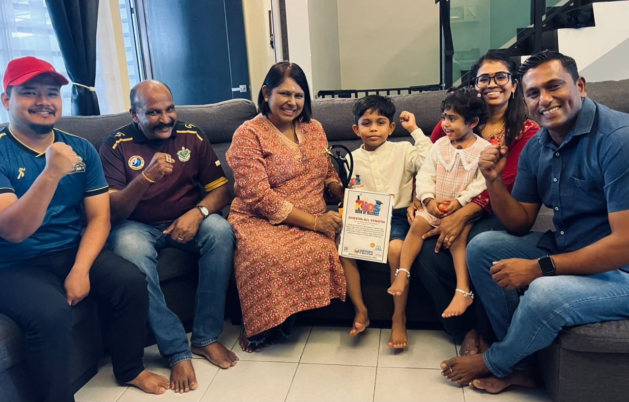 உலகச் சாதனை படைத்த கம்பார் சிறுவன் ஷாவின்: 1 நிமிடம் 14 வினாடிகளில் 65 நாடுகளின் கொடிகளை அடையாளம் கண்டார்