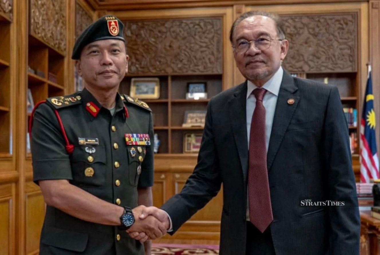 ஆயுதப்படை கொள்முதலுக்கு விதிக்கப்பட்டிருந்த தடைகள் படிப்படியாக நீக்கப்படும்: டத்தோ மாலிக் ரஸாக் சுலைமான் அறிவிப்பு