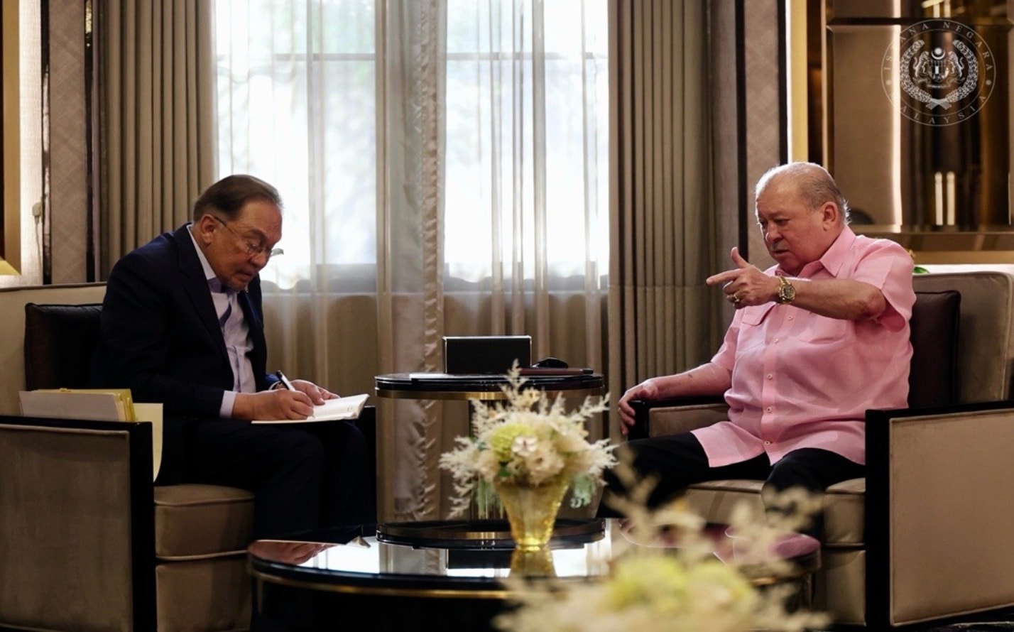 மாமன்னருடன் பிரதமர் அன்வார் சந்திப்பு - முக்கிய விவகாரங்கள் குறித்து  கலந்துரையாடினர்