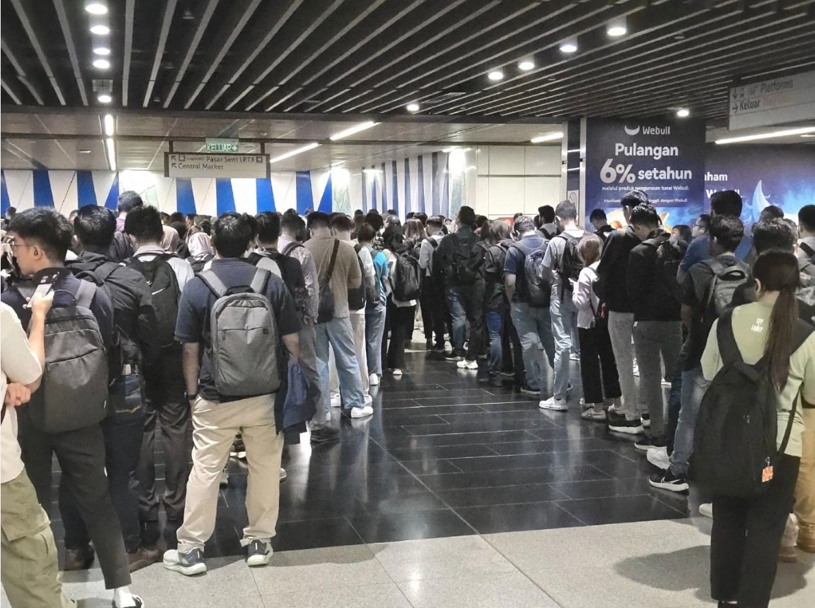 எல்ஆர்டி கிளானா ஜெயா ரயில் பாதிப்பு: நெரிசலான நேரத்தில் பயணிகள் அவதி