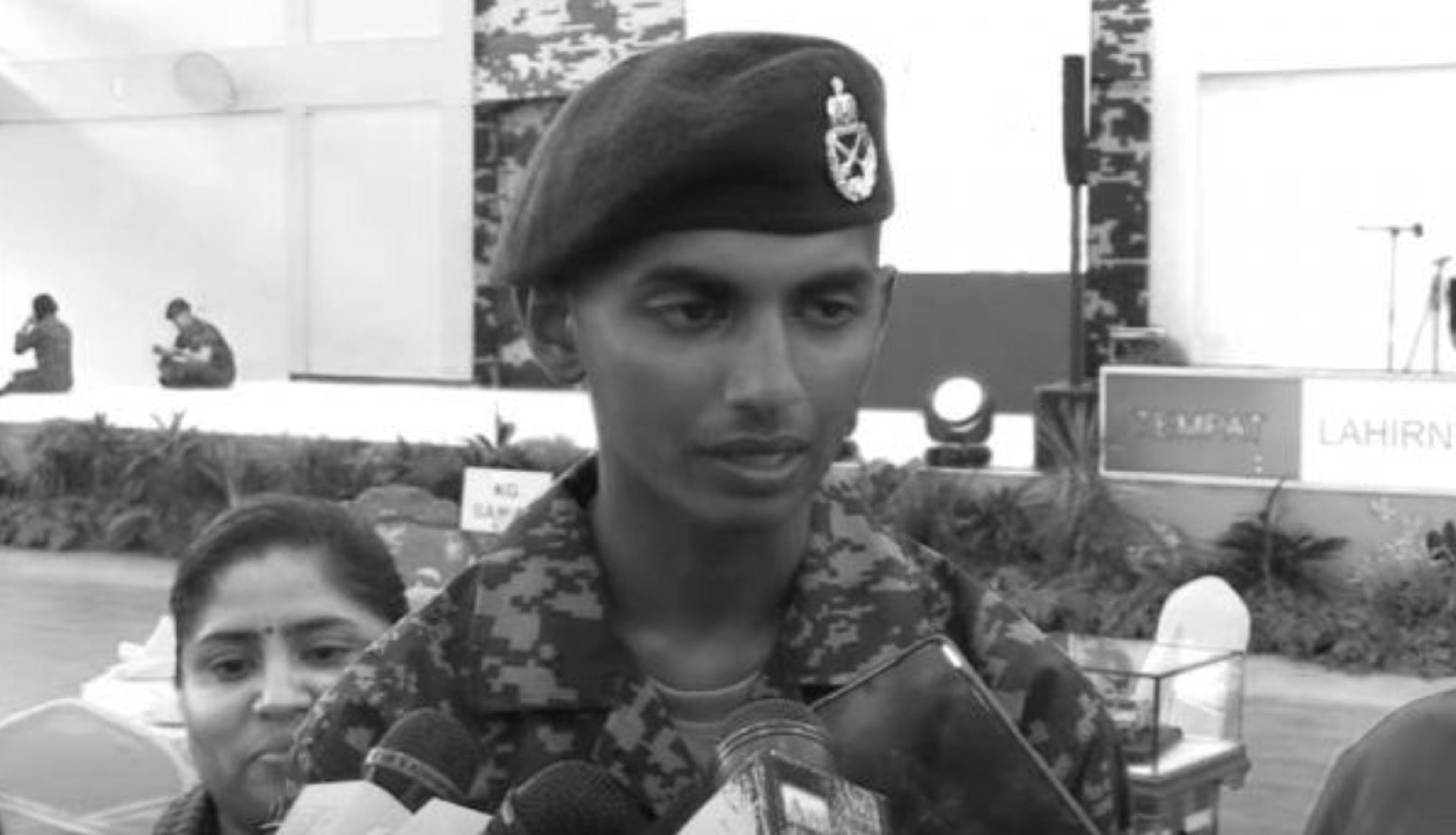 ஆயுதப் படையின் நற்பெயருக்குக் களங்கம் ஏற்படுத்த வேண்டாம்: மறைந்த இராணுவ வீரர் இந்திரனின் தாயார் வேண்டுகோள்