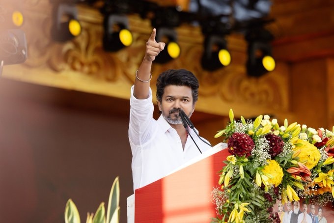 இனி எனக்கு எல்லாமே அரசியல்தான்" – முழுநேர அரசியலில் இறங்கியதை உறுதிப்படுத்தினார் நடிகர் விஜய்!