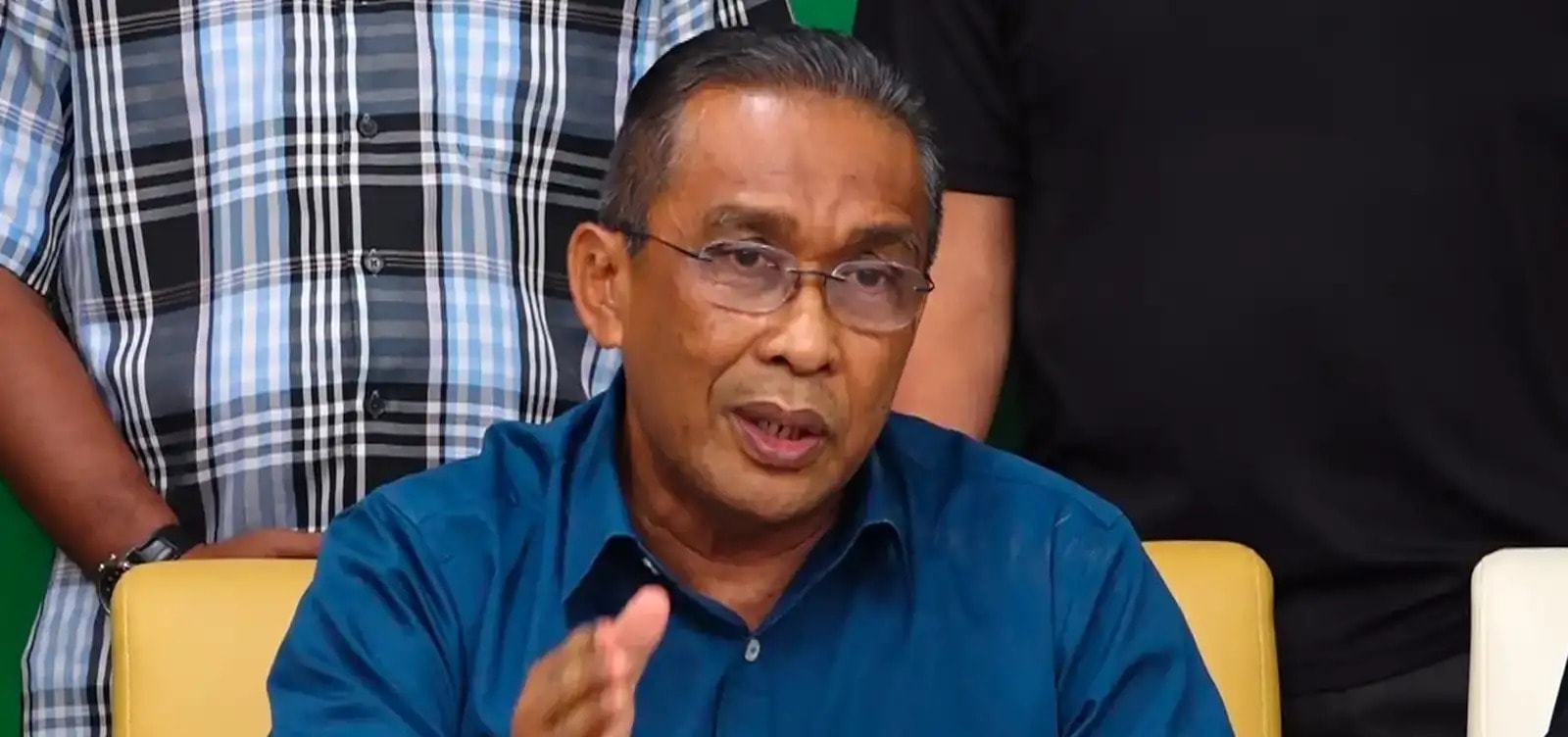 மலேசியாவில் இரண்டு அமெரிக்க போர் கப்பல்கள் காணப்பட்டது ஏன்? - அன்வாரிடம் விளக்கம் கேட்கிறது பெரிக்காத்தான்